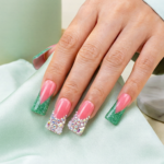 Festive Glitz – Pink & Green Glitter Long Duck Press-Ons with Crystal Clusters - Image 4